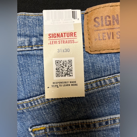 NWT Signature by Levi Strauss & Co. Gold Label Men's Athletic Fit Jean - Picture 8 of 16